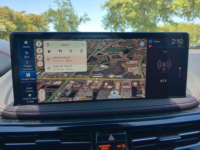 Photo of 2025 Platinum Acura MDX