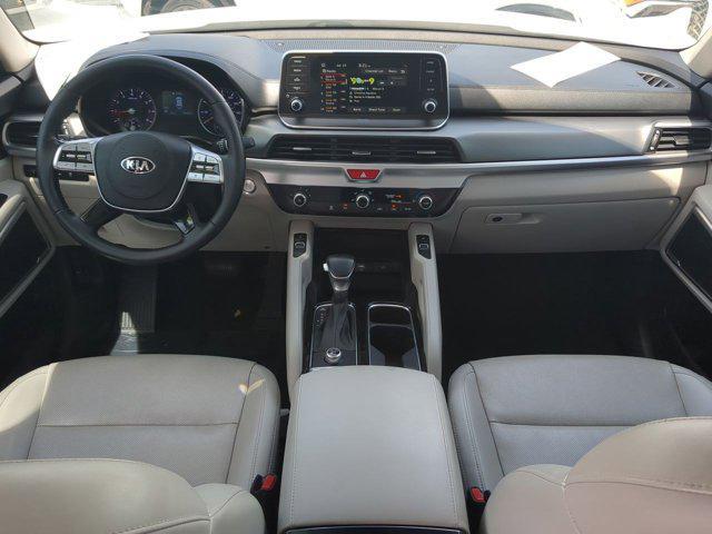 Photo of 2020 Snow White Pearl Kia Telluride