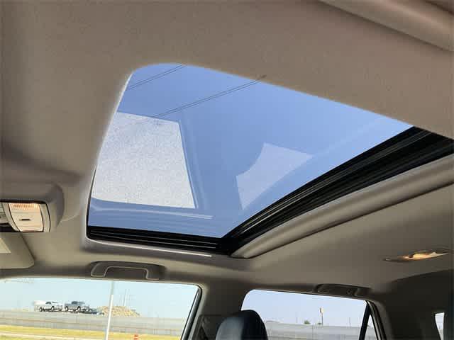 Photo of 2020 Blizzard Pearl Toyota 4Runner