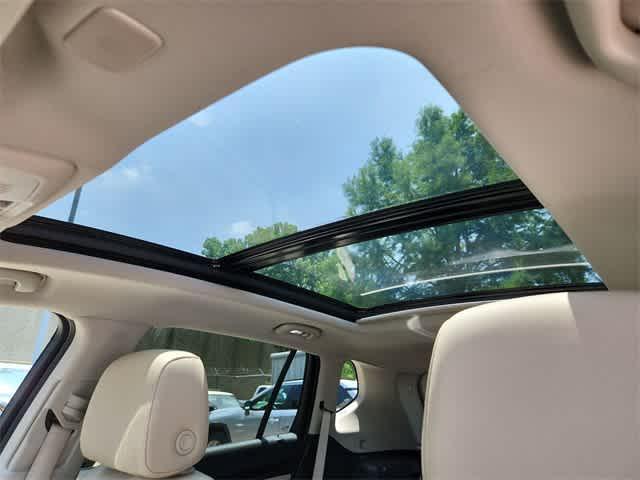 Photo of 2020 Summit White Buick Envision