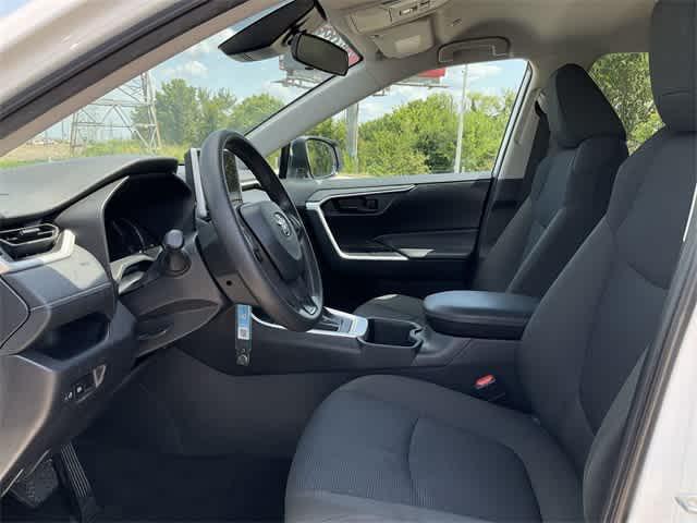 Photo of 2024 Ice Cap Toyota RAV4