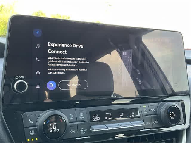 Photo of 2024 Coastal Cream Toyota Grand Highlander