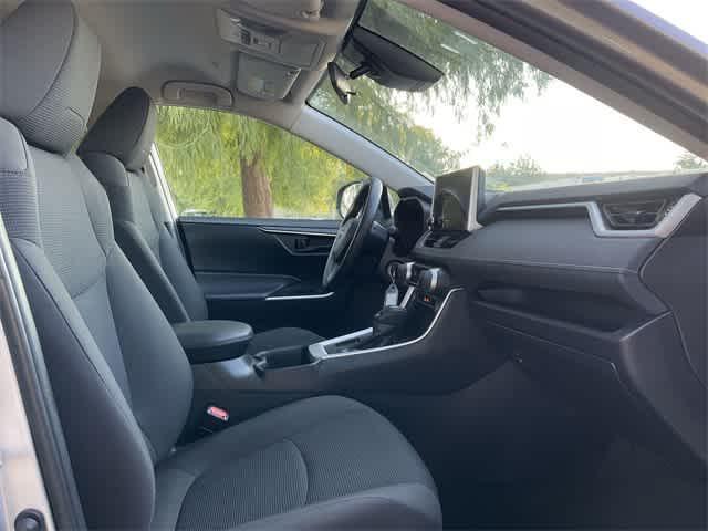Photo of 2024 Silver Sky Metallic Toyota RAV4