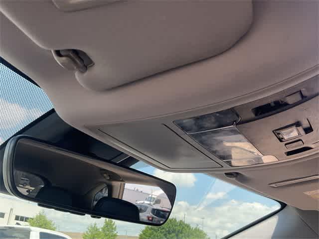 Photo of 2022 Eminent White Pearl Lexus RX 350L