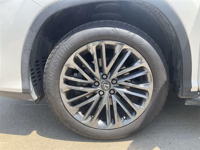 Photo of 2022 Eminent White Pearl Lexus RX 350L