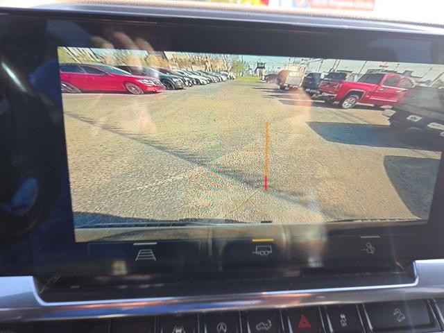 Photo of 2022 Black Chevrolet Silverado 1500