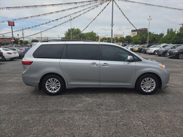 2016 Toyota Sienna
