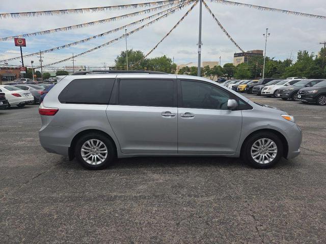 2016 Toyota Sienna