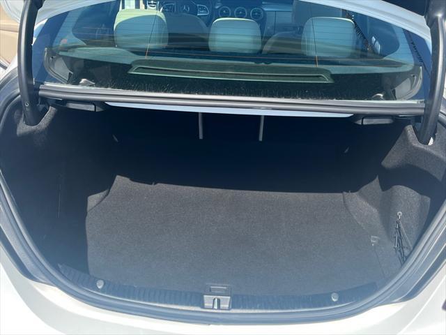 Photo of 2021 WHITE Mercedes-Benz C-Class