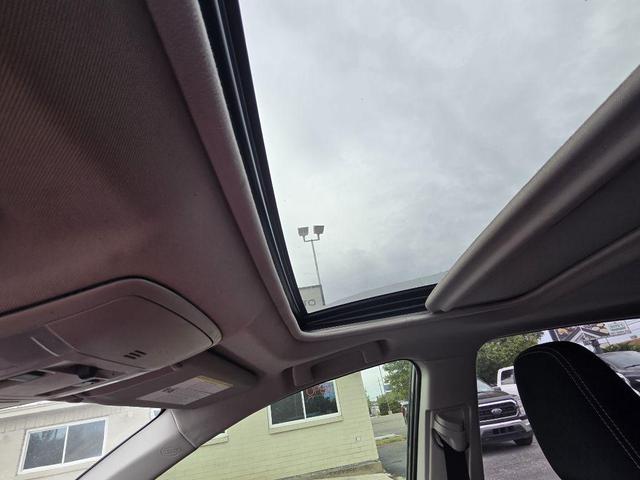 Photo of 2018 GRAY Toyota RAV4