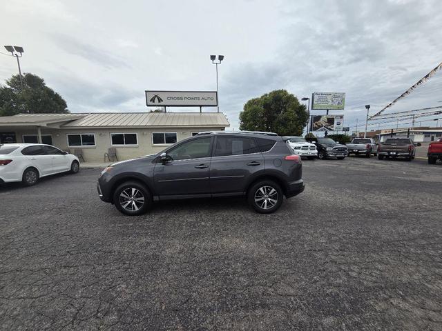 Photo of 2018 GRAY Toyota RAV4