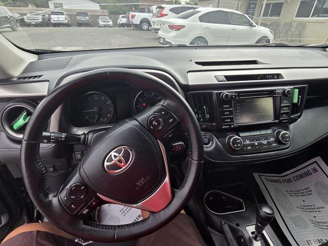 Photo of 2018 GRAY Toyota RAV4