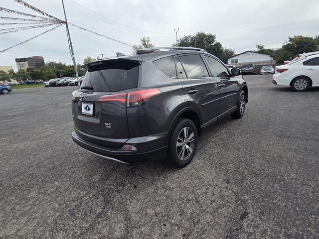 Photo of 2018 GRAY Toyota RAV4