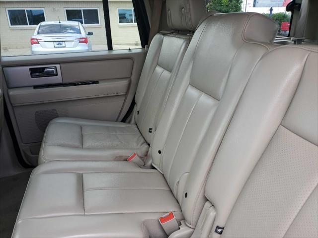 Photo of 2013 BLACK Ford Expedition