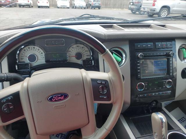 Photo of 2013 BLACK Ford Expedition
