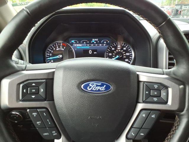 Photo of 2021 White Metallic Ford Expedition