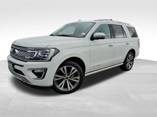 Photo of 2021 White Metallic Ford Expedition