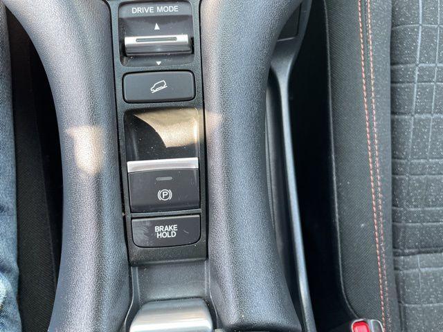 Photo of 2024 White Honda HR-V