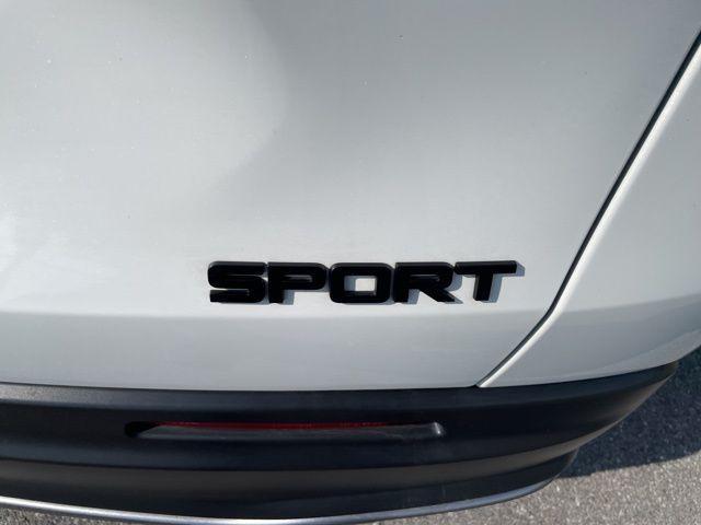 Photo of 2024 White Honda HR-V