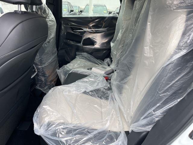 Photo of 2025 Radiant White INFINITI QX55