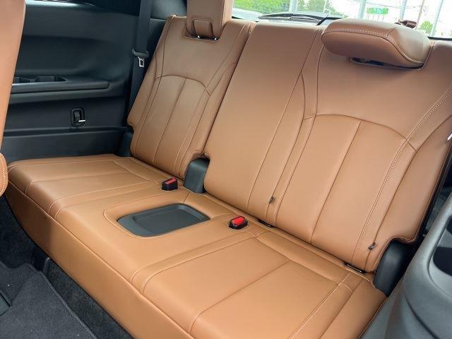 Photo of 2025 Mnbw Blue INFINITI QX60