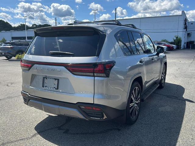 Photo of 2024 Atomic Silver Lexus LX 600