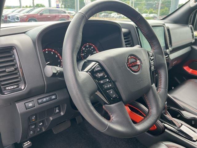 Photo of 2024 Glacier White Nissan Frontier