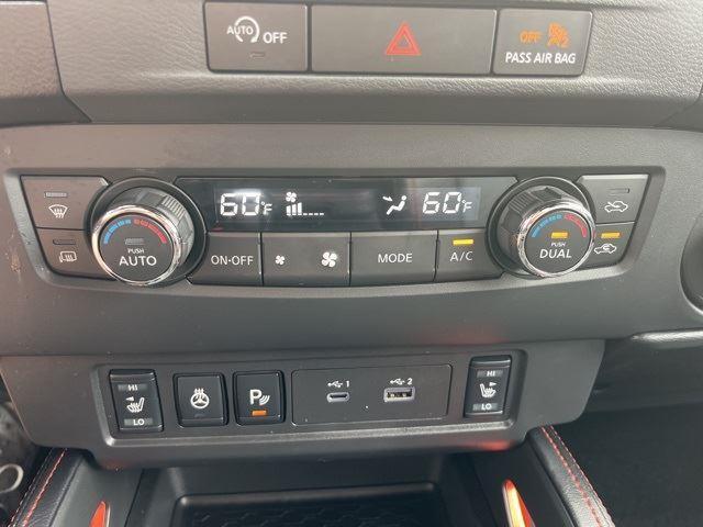 Photo of 2024 Glacier White Nissan Frontier