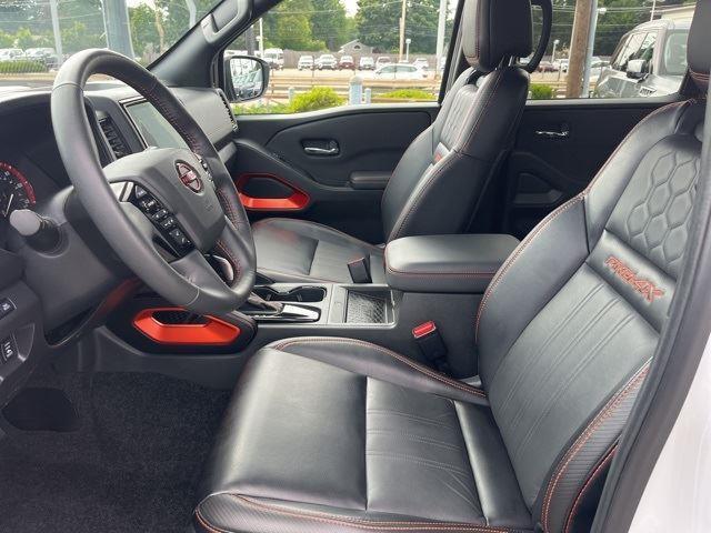 Photo of 2024 Glacier White Nissan Frontier