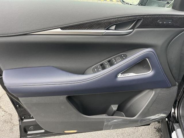 Photo of 2026 Diamond Black INFINITI QX60