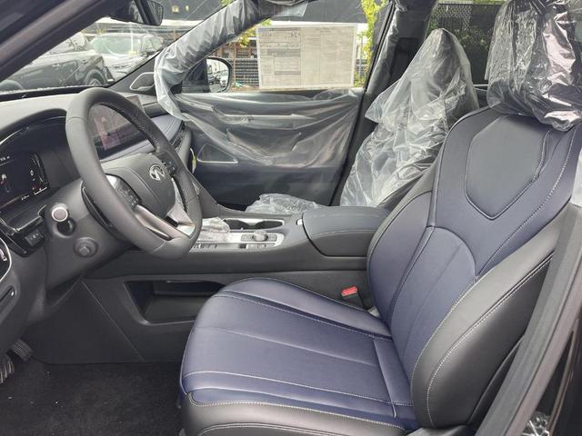 Photo of 2026 Diamond Black INFINITI QX60
