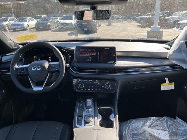 Photo of 2025 Diamond Black INFINITI QX60