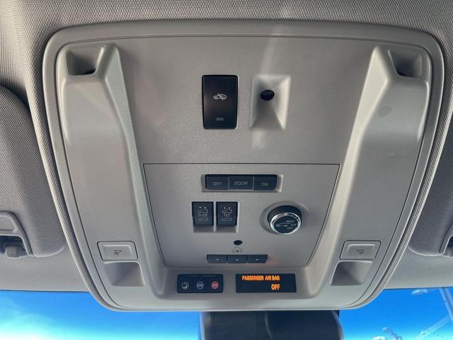 Photo of 2020 Crystal White Tri-Coat Cadillac Escalade
