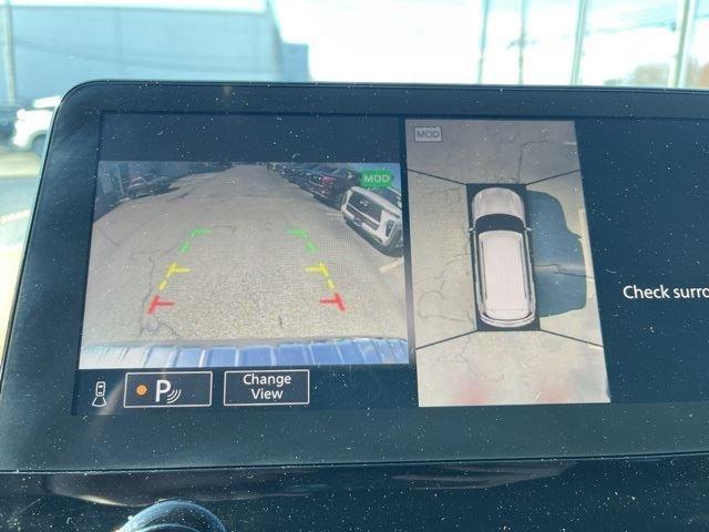 Photo of 2024 Moonstone White INFINITI QX80