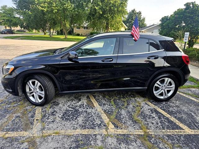 Photo of 2017 Black Mercedes-Benz GLA 250