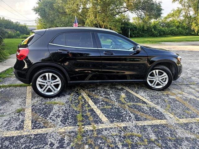 Photo of 2017 Black Mercedes-Benz GLA 250