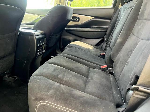 Photo of 2017 Pearl White Nissan Murano