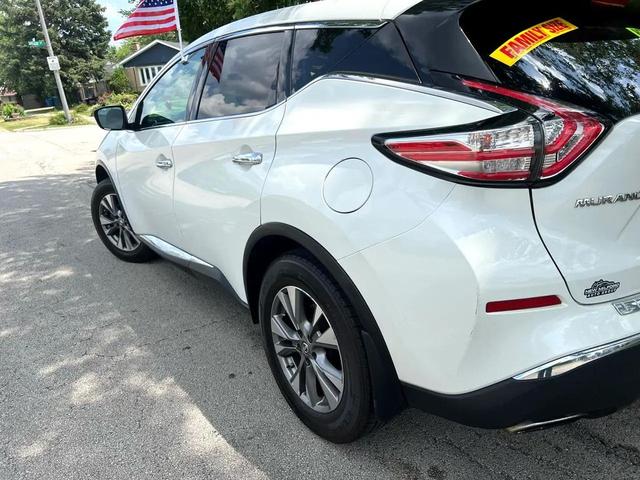 Photo of 2017 Pearl White Nissan Murano