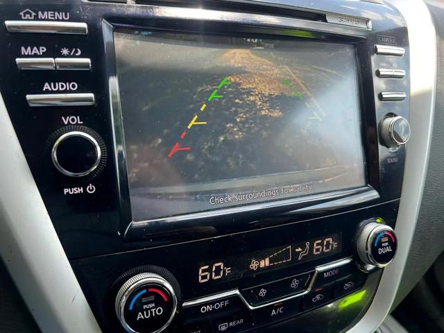 Photo of 2017 Pearl White Nissan Murano