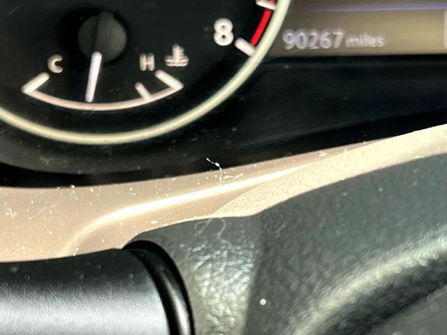 Photo of 2017 Pearl White Nissan Murano