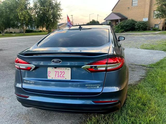 Photo of 2019 Blue Ford Fusion Hybrid