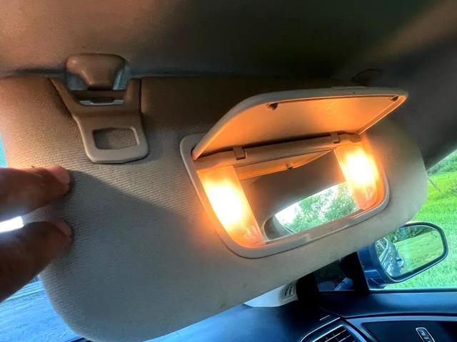 Photo of 2019 Blue Ford Fusion Hybrid