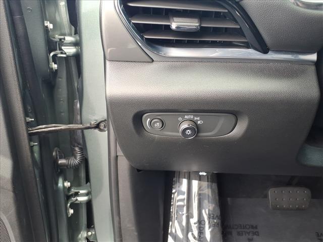 Photo of 2023 Silver Sage Metallic Chevrolet Traverse