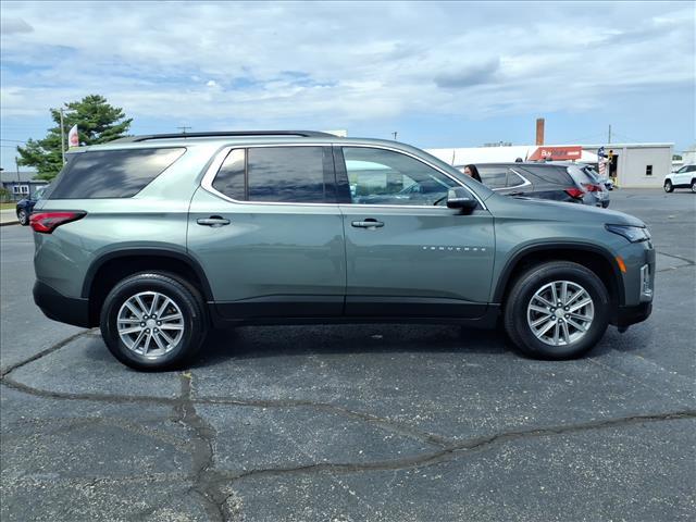 Photo of 2023 Silver Sage Metallic Chevrolet Traverse