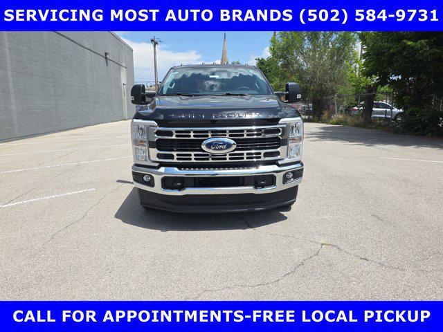 Photo of 2025 Agate Black Metallic Ford F-250