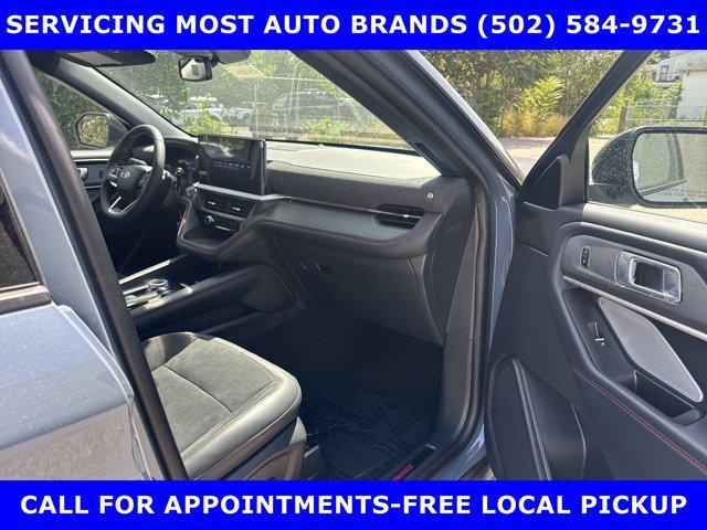 Photo of 2025 Vapor Blue Metallic Ford Explorer