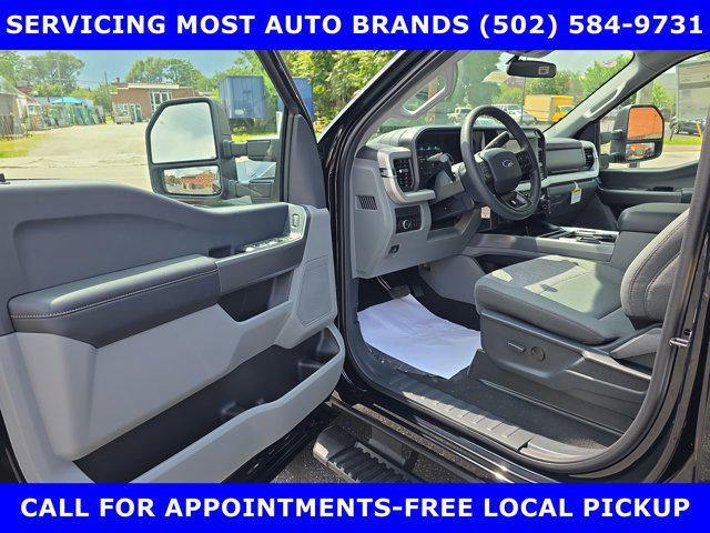 Photo of 2025 Agate Black Metallic Ford F-250