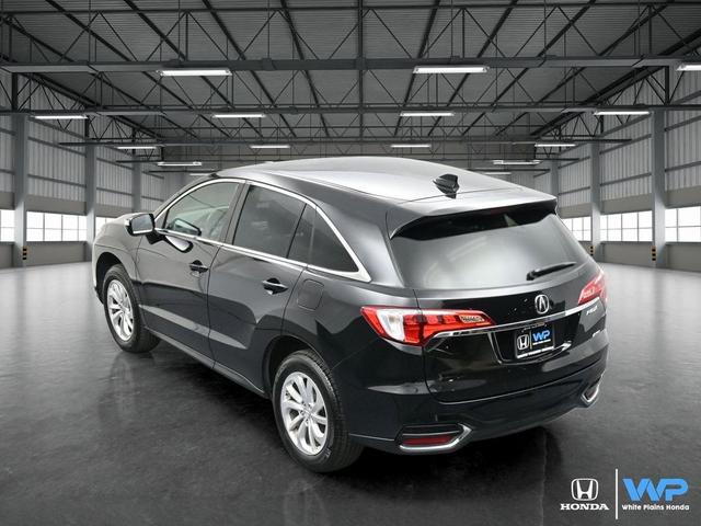 Photo of 2017 White Diamond Pearl Acura RDX