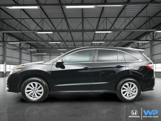 Photo of 2017 White Diamond Pearl Acura RDX