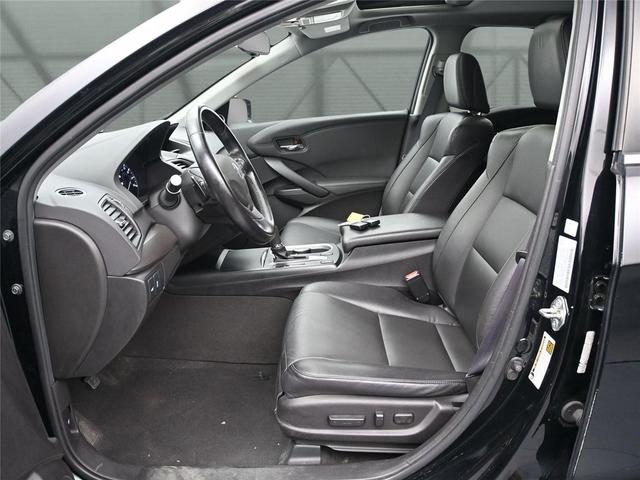 Photo of 2017 White Diamond Pearl Acura RDX